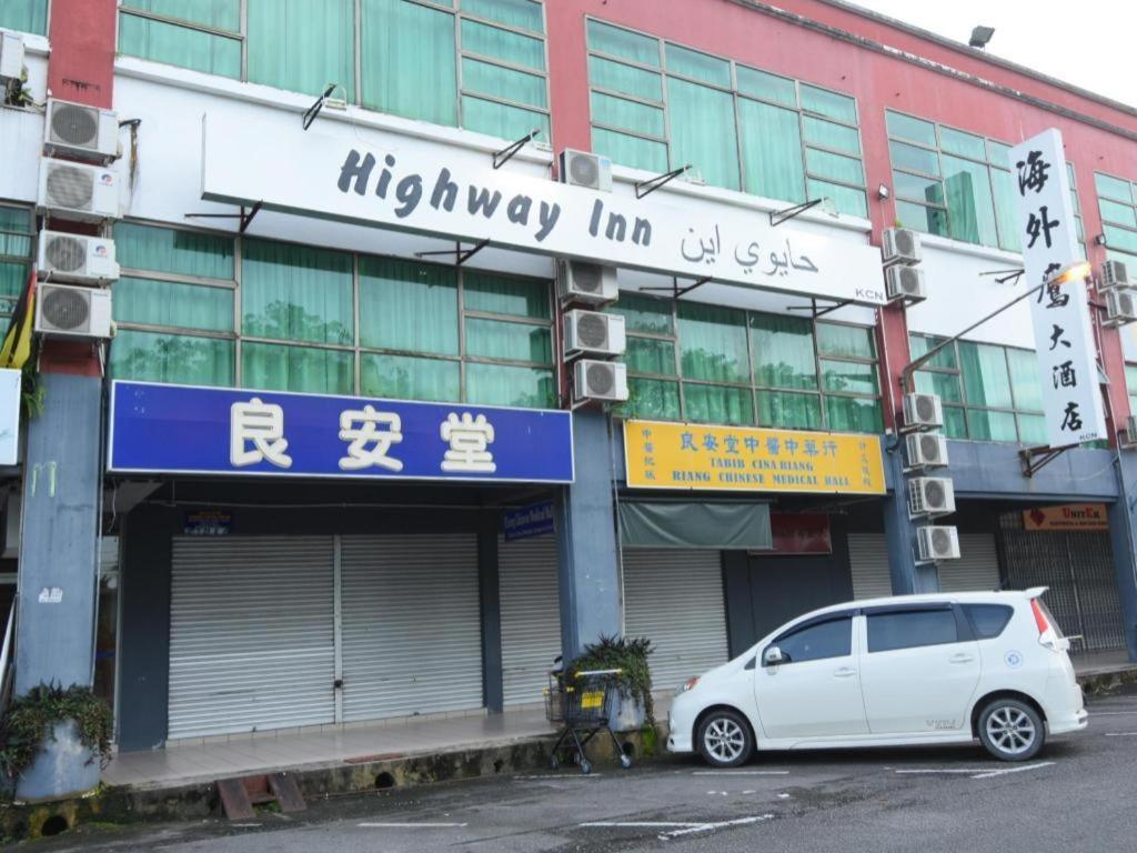 Oyo 89642 Highway Inn Mukah Esterno foto